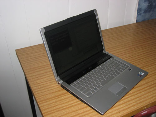 laptopside.jpg